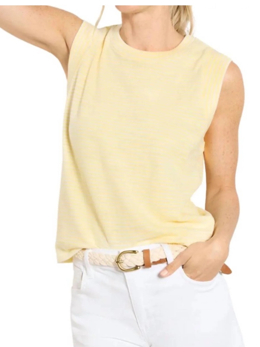 Sleeveless Yellow Crewneck Tank Top
Faherty - Sunwashed Muscle Tank large